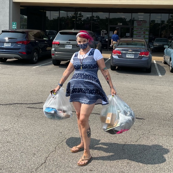 Posher, Maggie Liz! - Picture 7 of 8